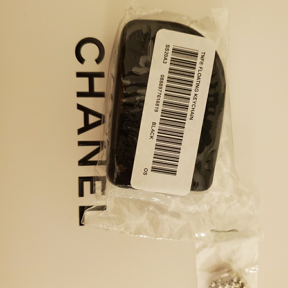 The North face x Supreme floating key chain - Picture 4 of 4